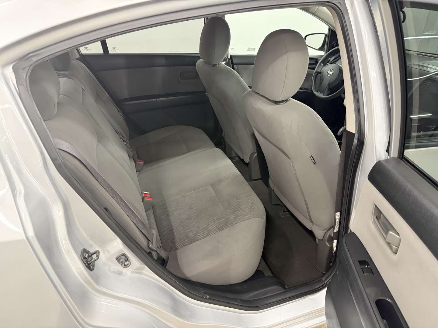2012 Nissan Sentra - Photo 17