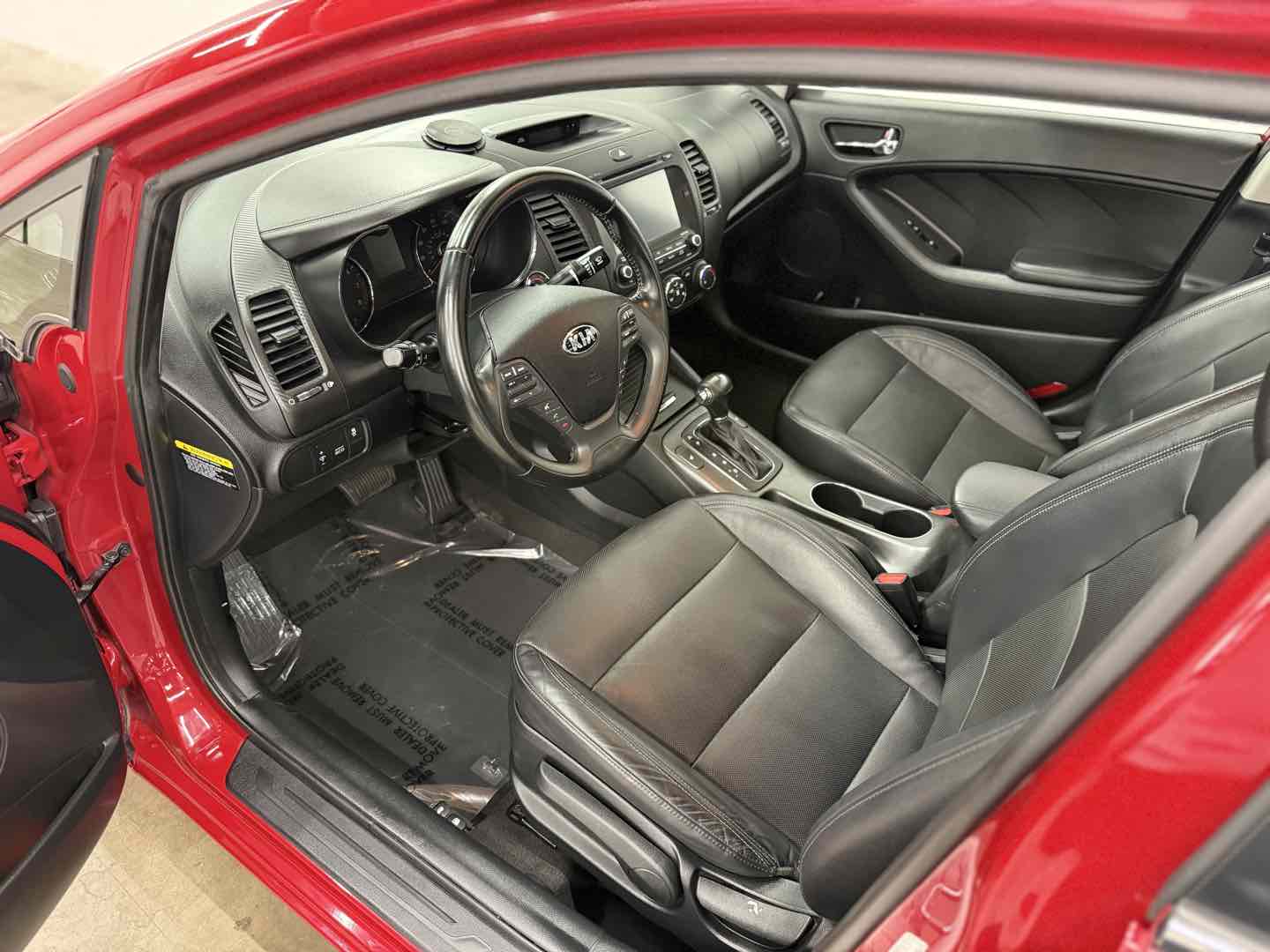 2016 Kia Forte EX - Photo 12