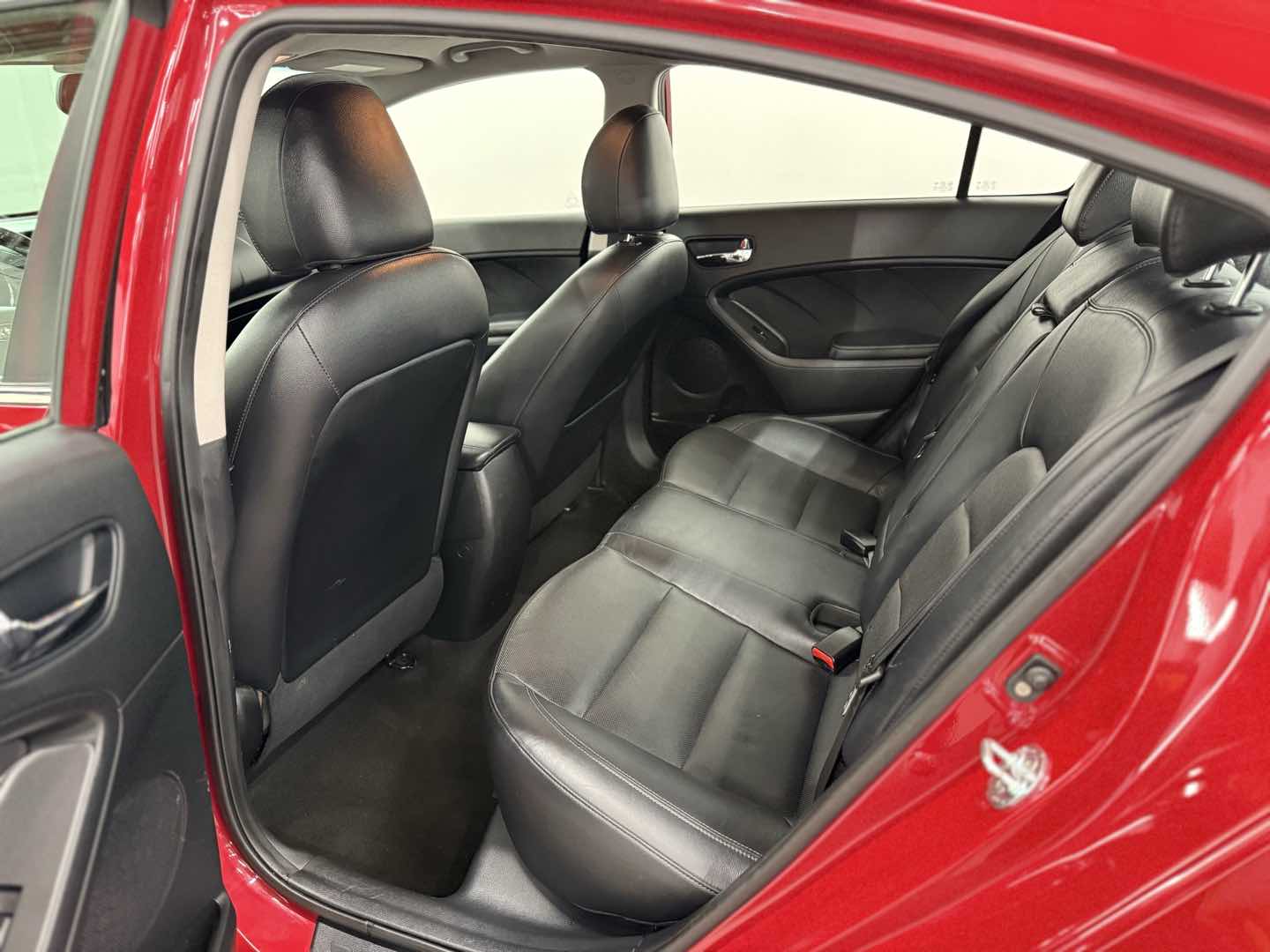 2016 Kia Forte EX - Photo 14