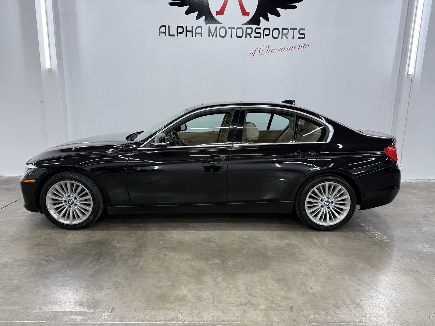 2013 BMW 3 Series 328i - Photo 2