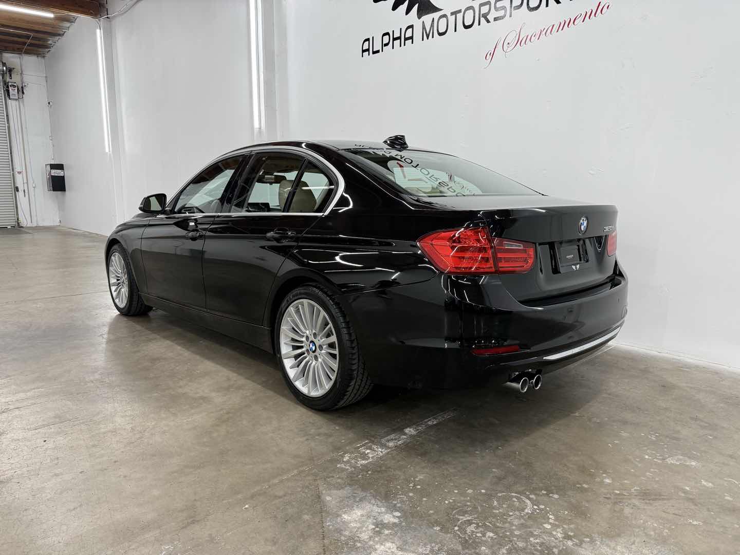 2013 BMW 3 Series 328i - Photo 3