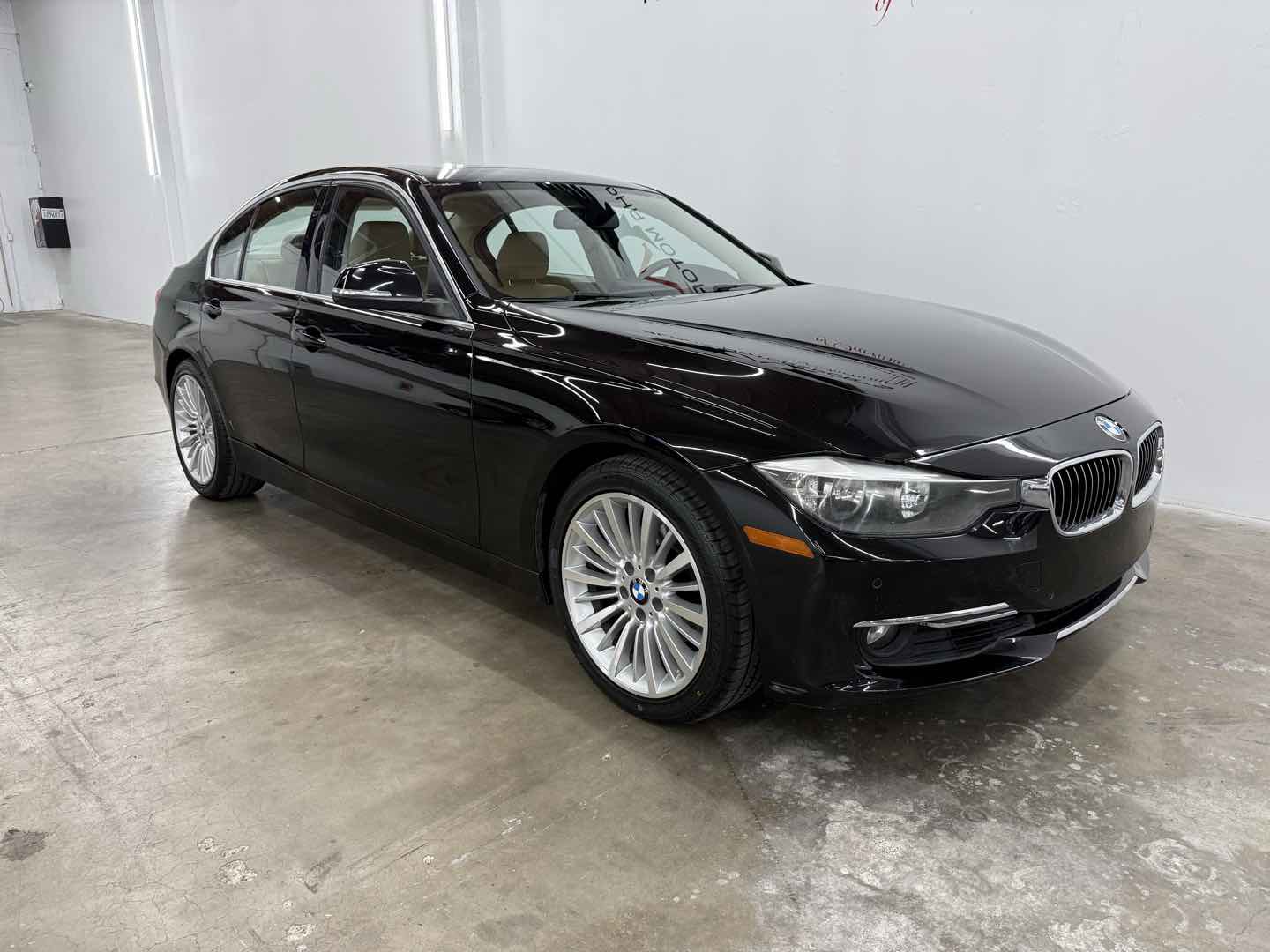 2013 BMW 3 Series 328i - Photo 9