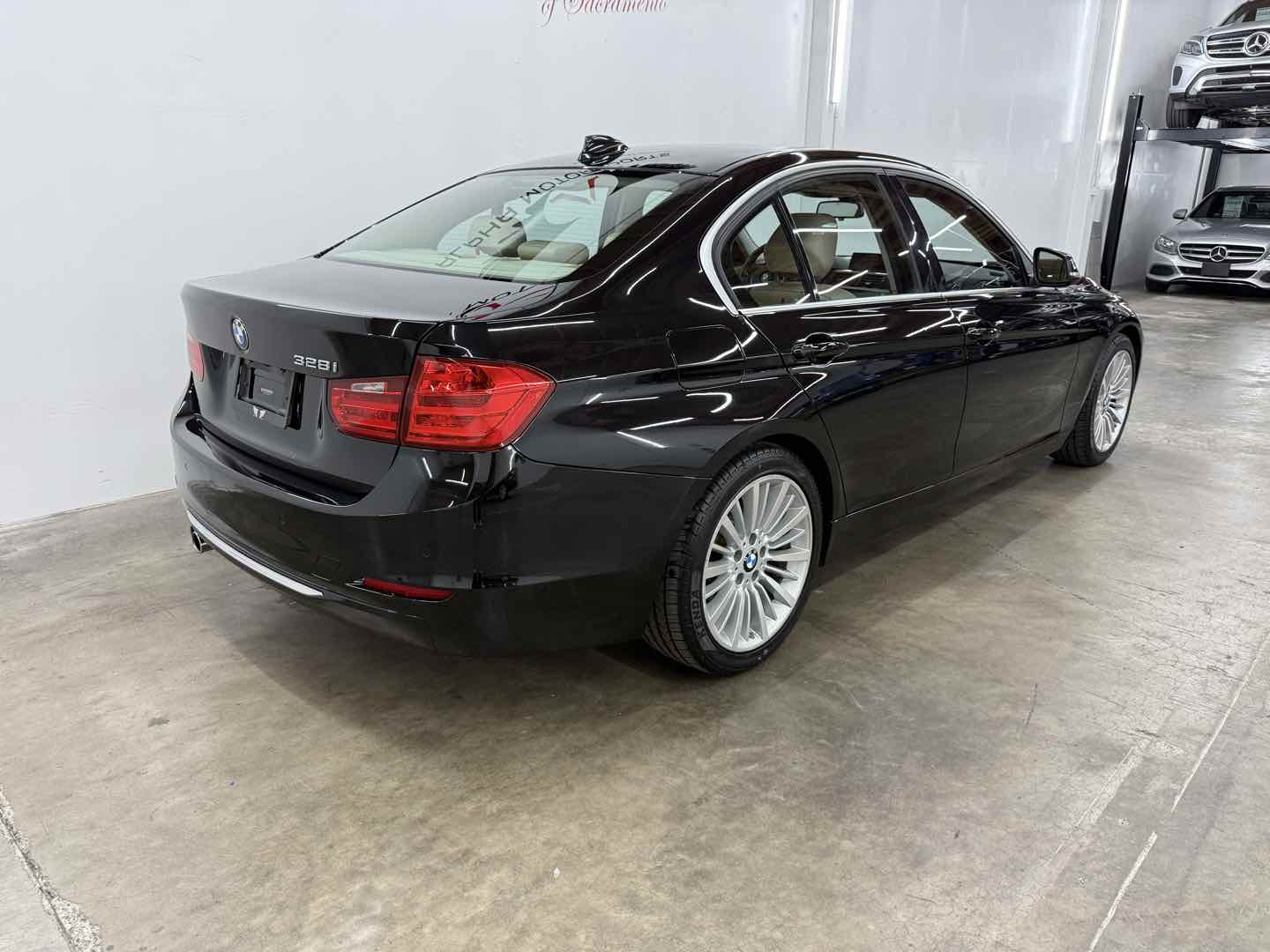 2013 BMW 3 Series 328i - Photo 11