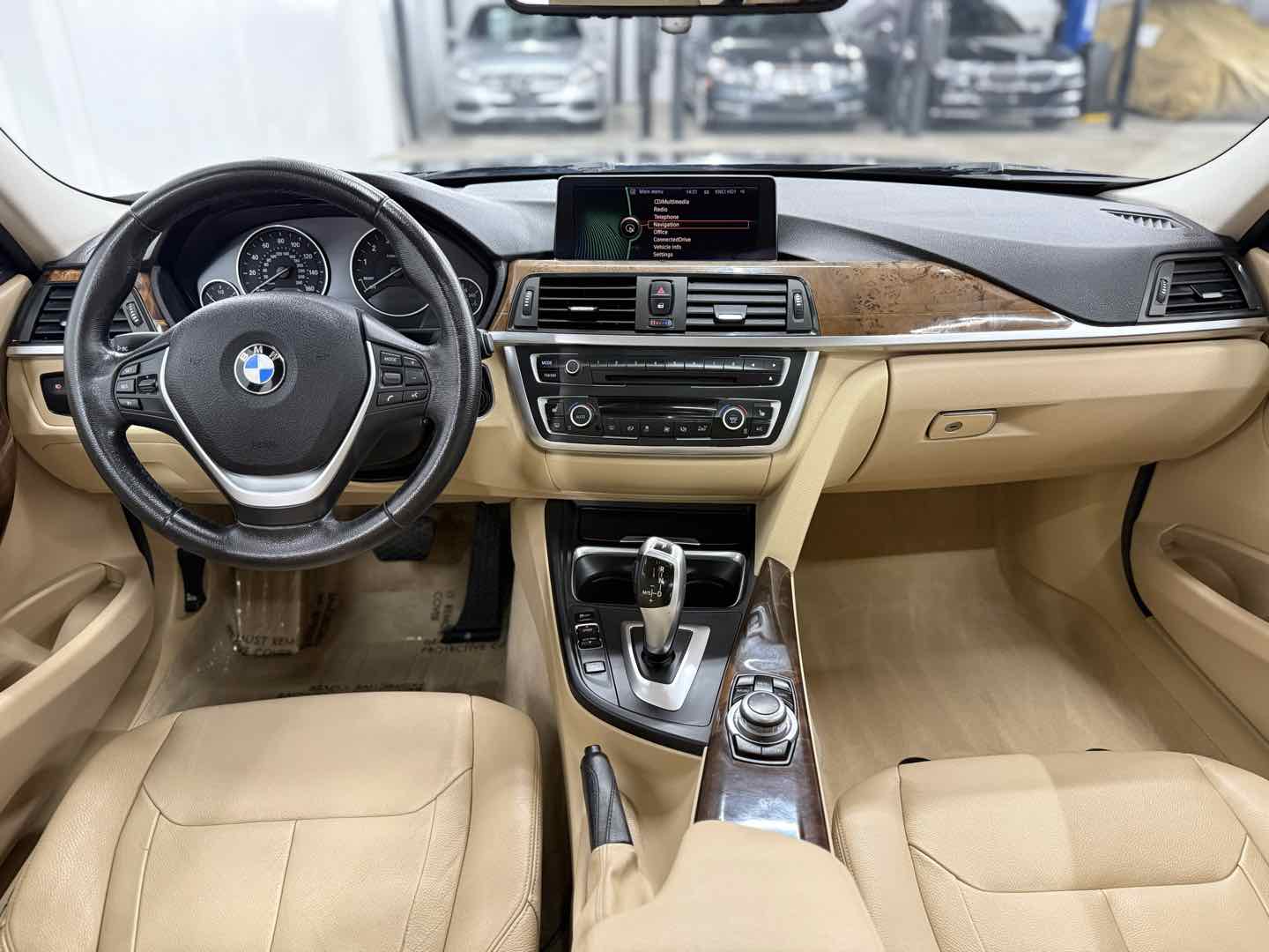 2013 BMW 3 Series 328i - Photo 19