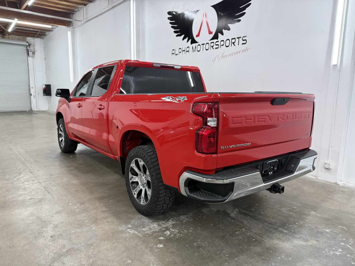 2019 Chevrolet Silverado 1500 LT - Photo 3