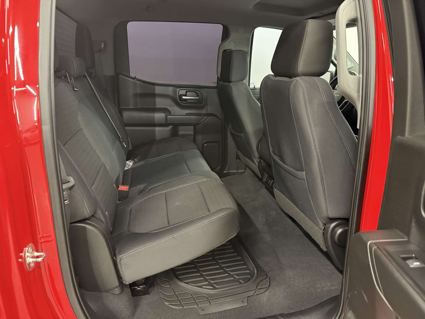 2019 Chevrolet Silverado 1500 LT - Photo 18