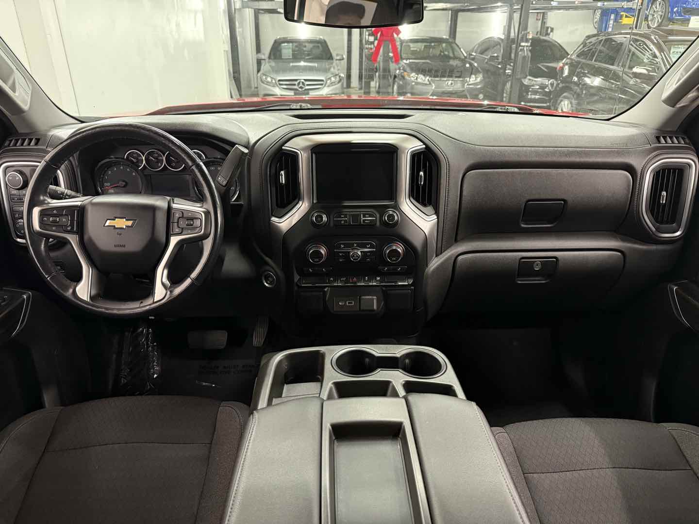 2019 Chevrolet Silverado 1500 LT - Photo 19