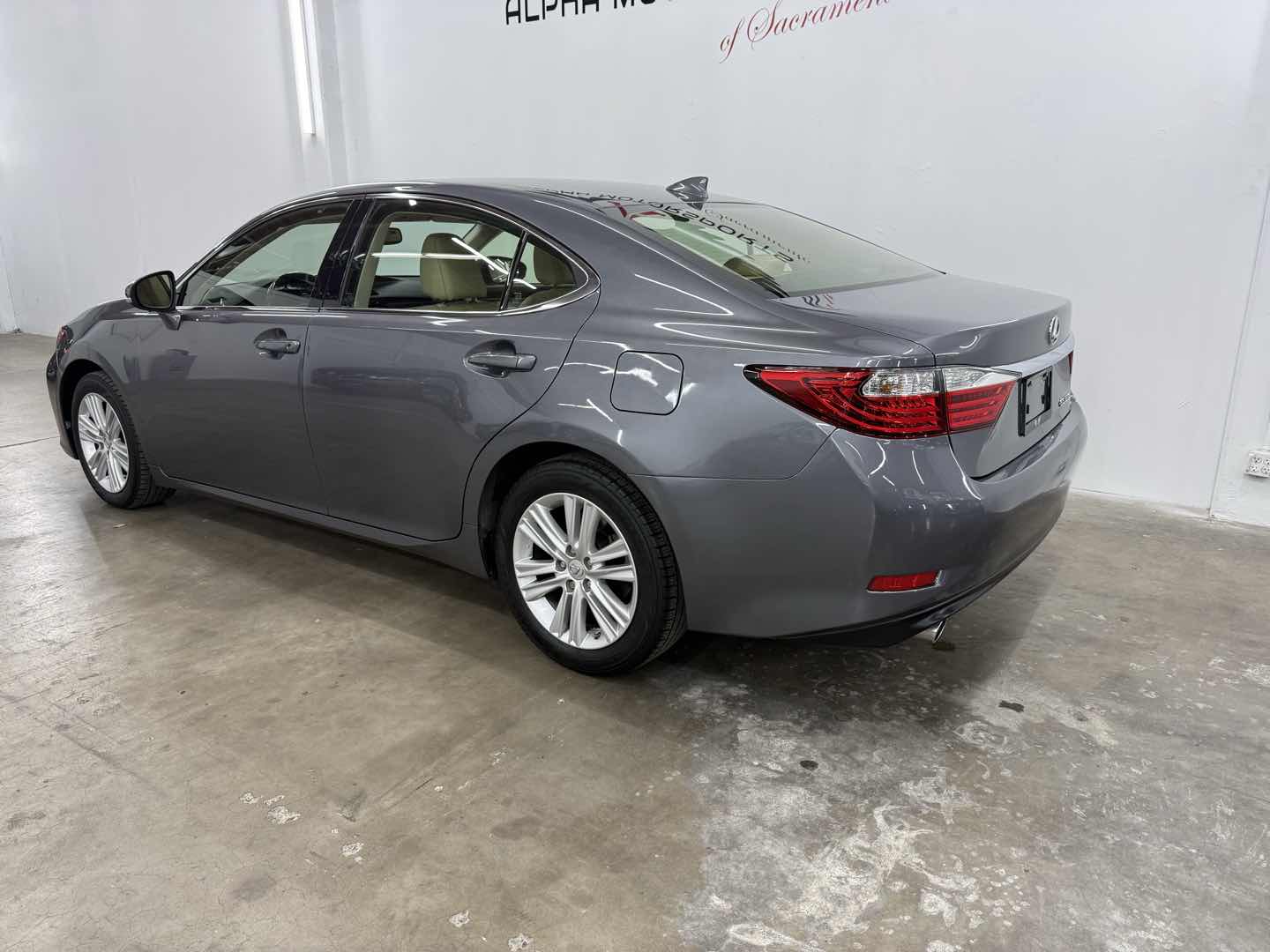 2015 Lexus ES 350 - Photo 3