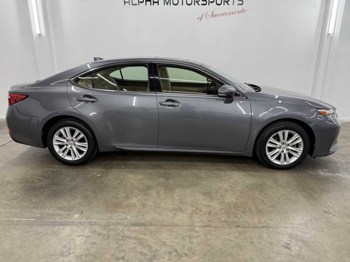 2015 Lexus ES 350 - Photo 7