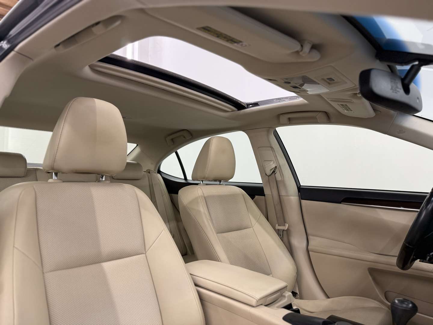 2015 Lexus ES 350 - Photo 23