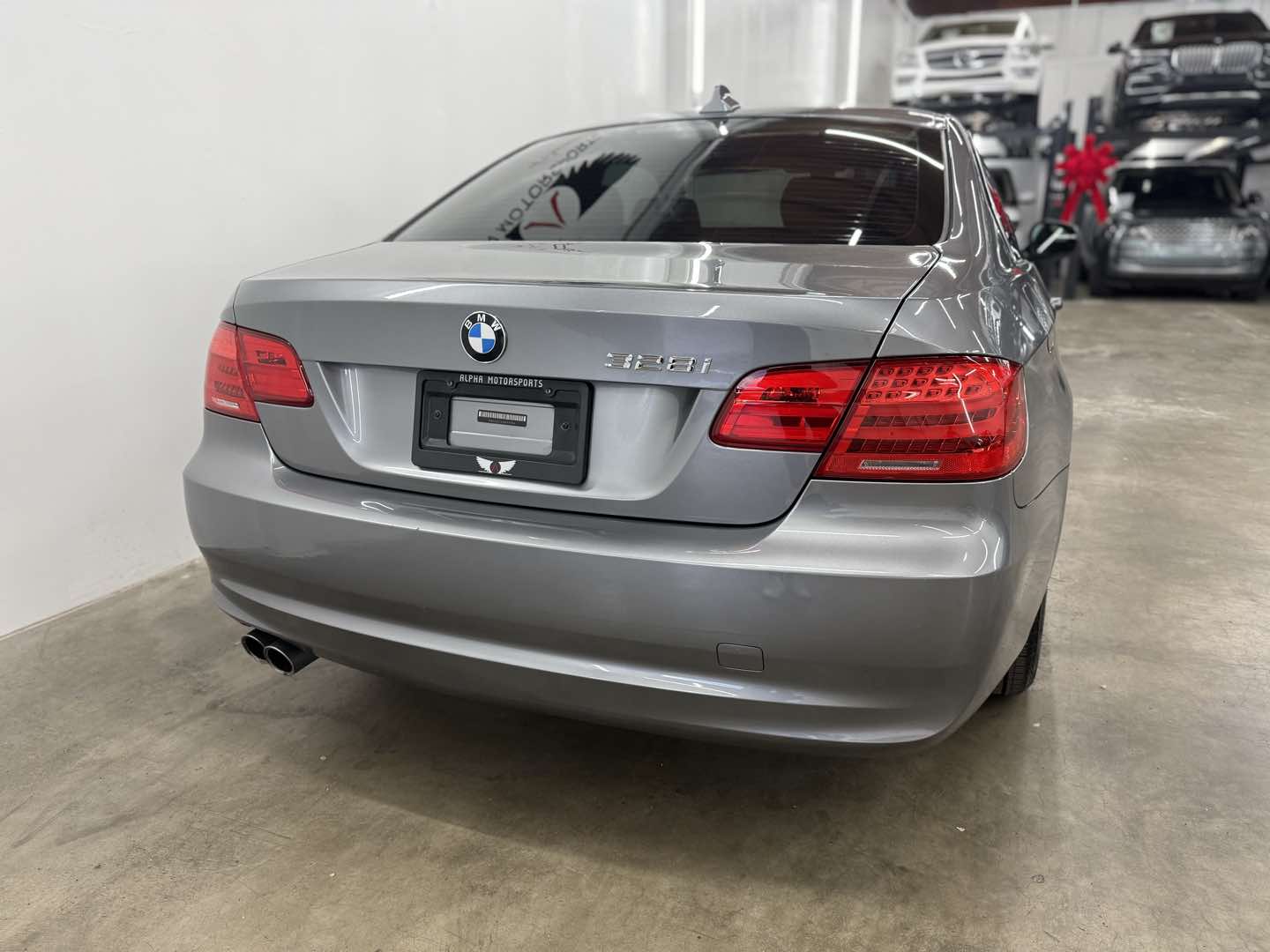 2011 BMW 3 Series 328i - Photo 10