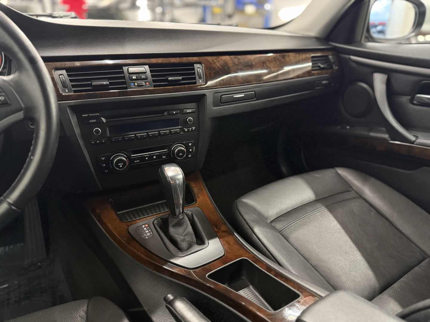 2011 BMW 3 Series 328i - Photo 21