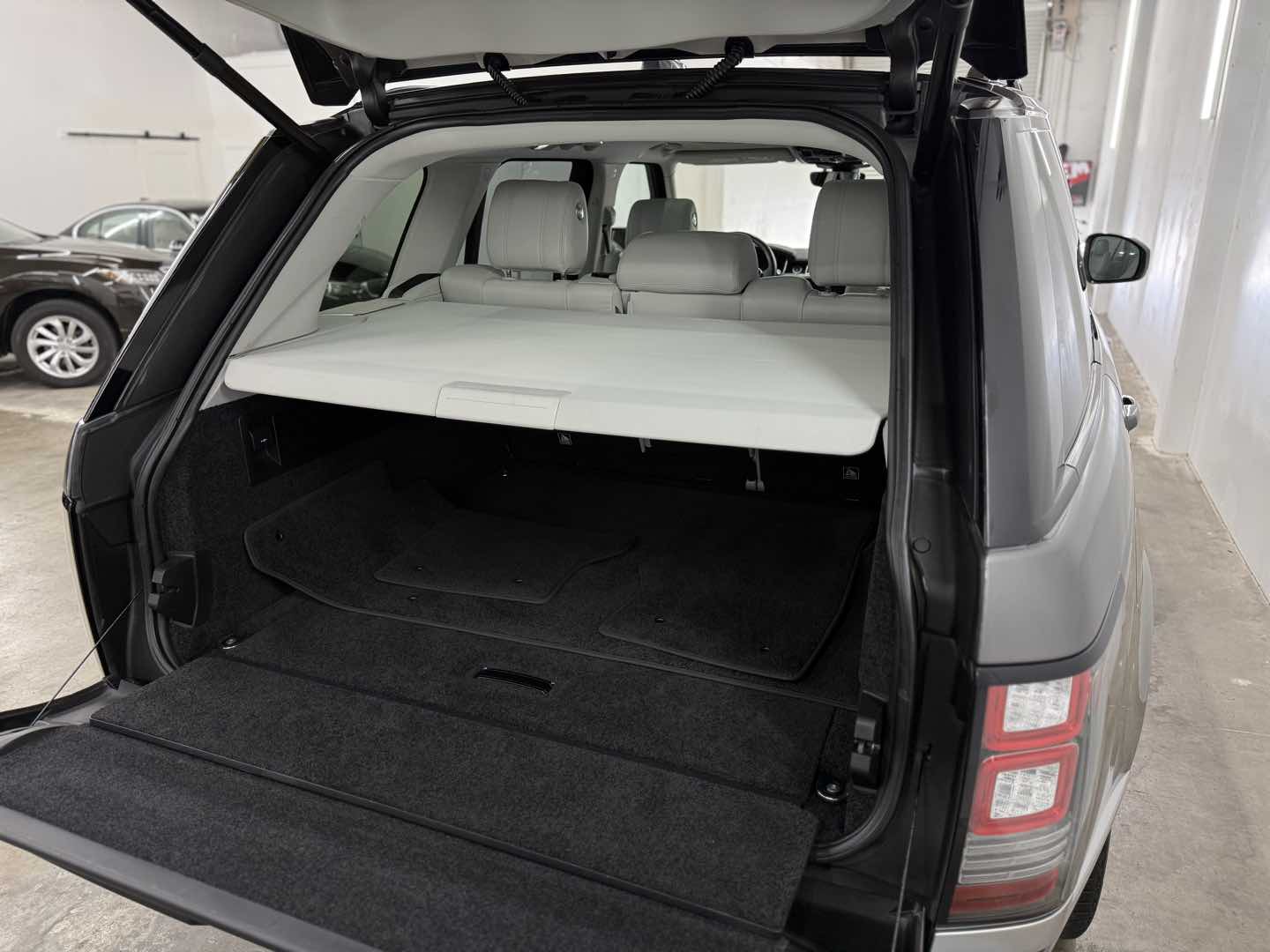2017 Land Rover Range Rover HSE - Photo 13