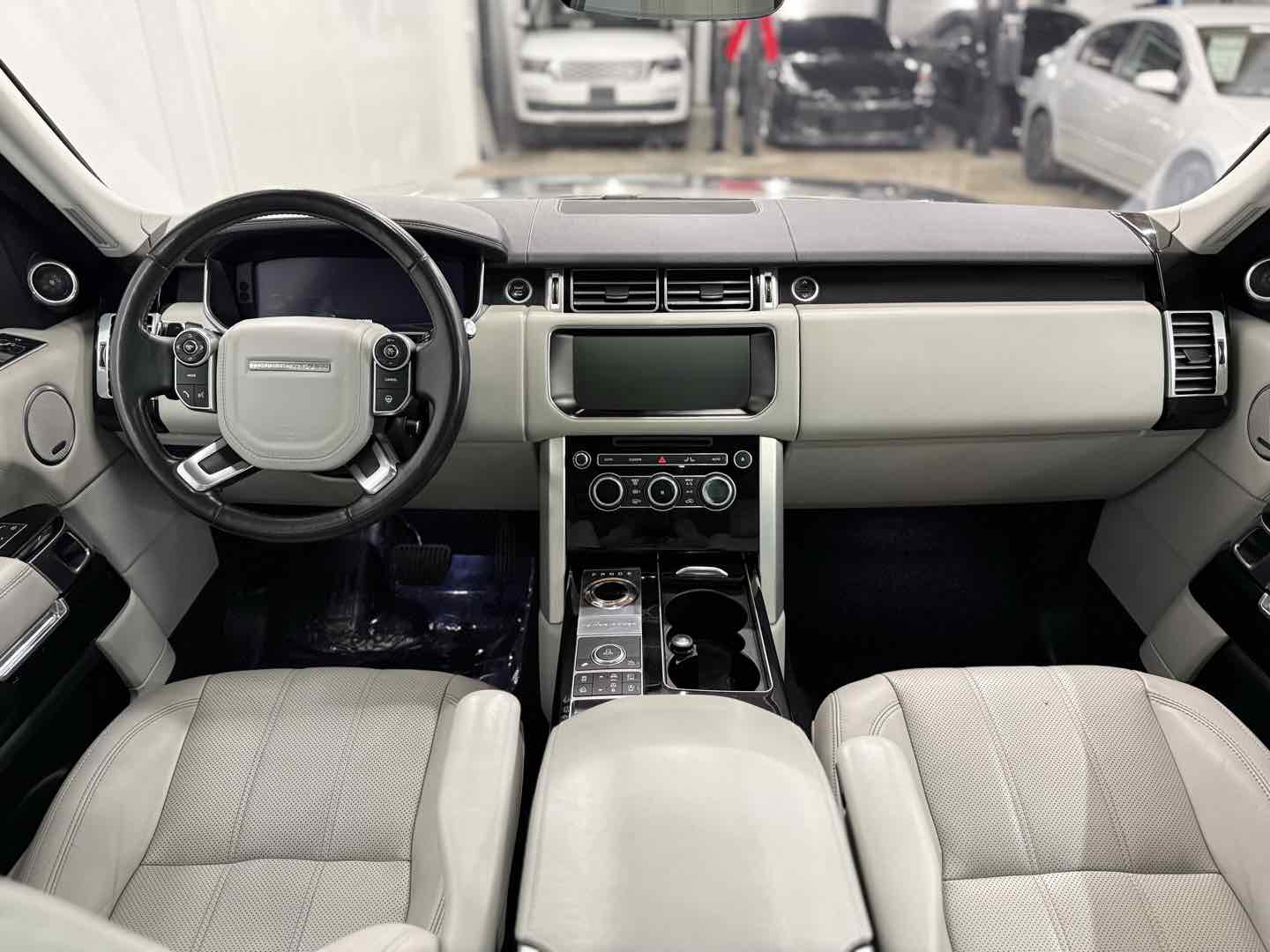 2017 Land Rover Range Rover HSE - Photo 22