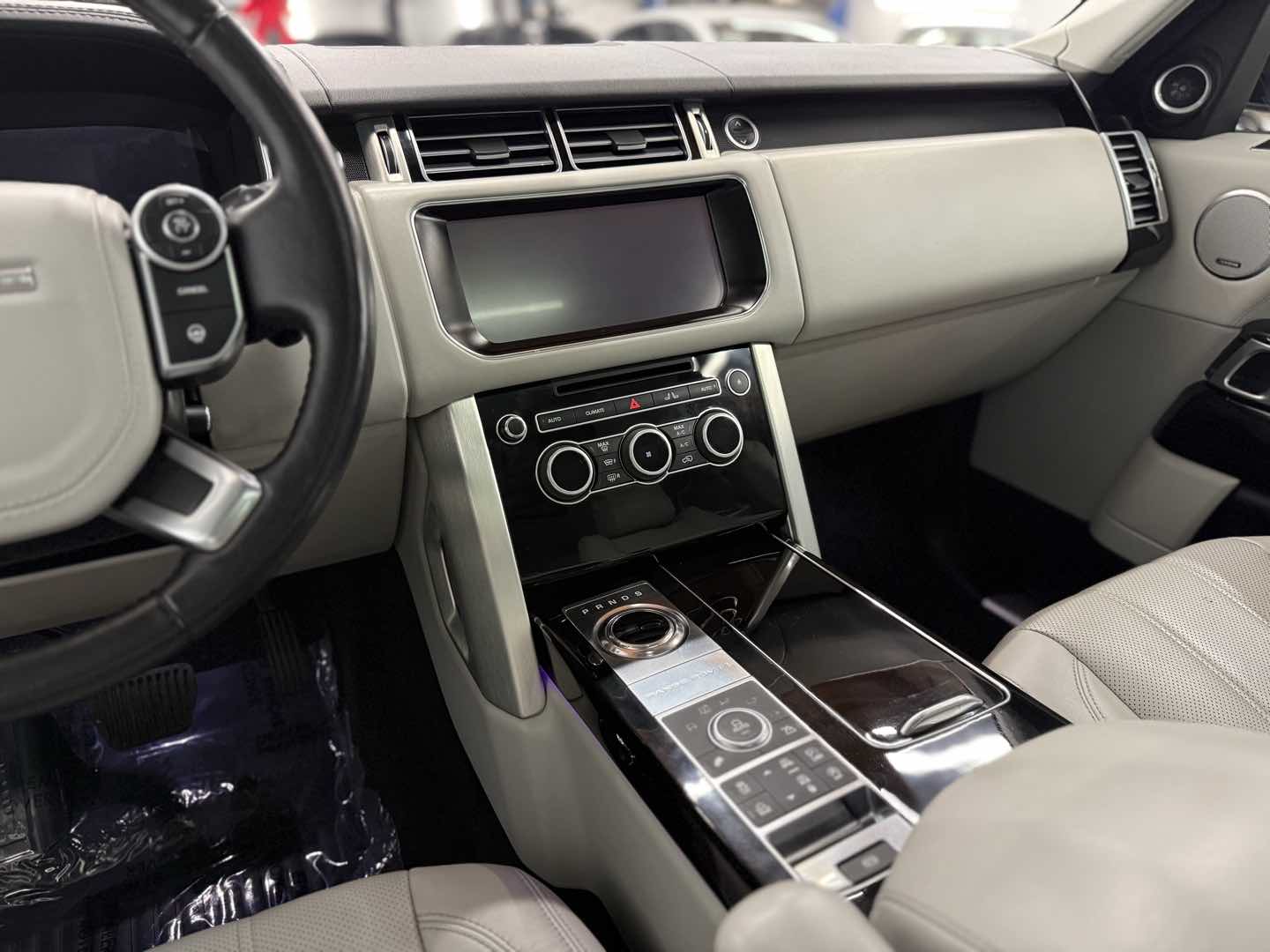2017 Land Rover Range Rover HSE - Photo 24