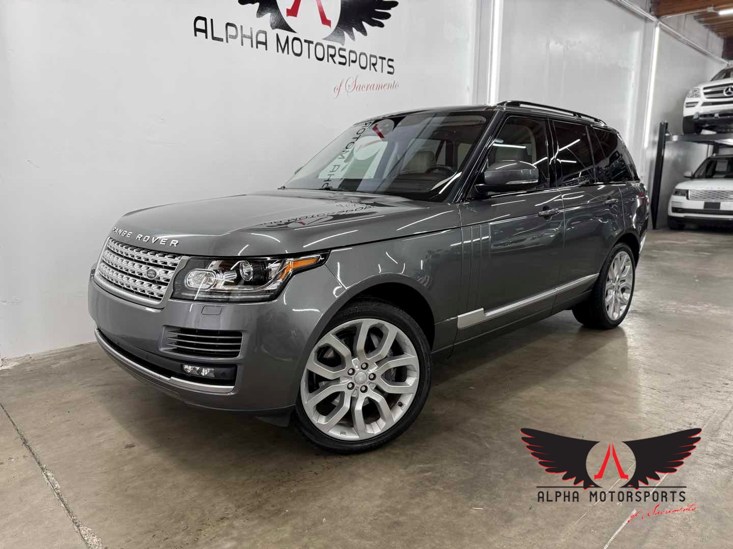 2017 Land Rover Range Rover 3.0 HSE's photo