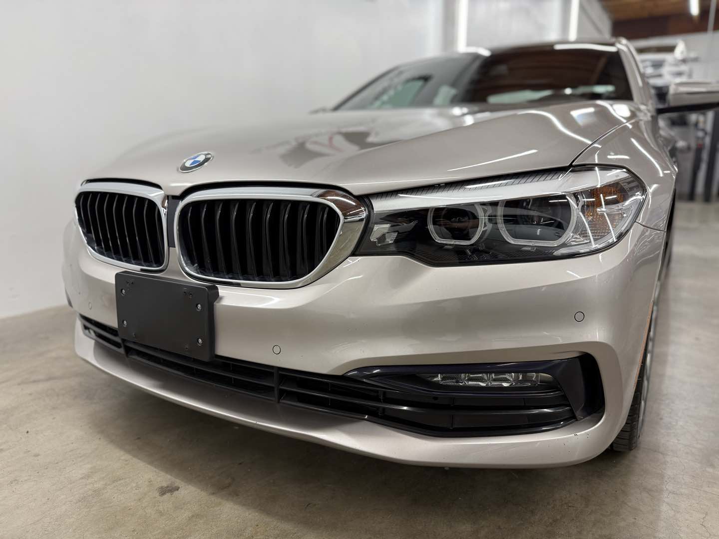 2018 BMW 5 Series 530i - Photo 6