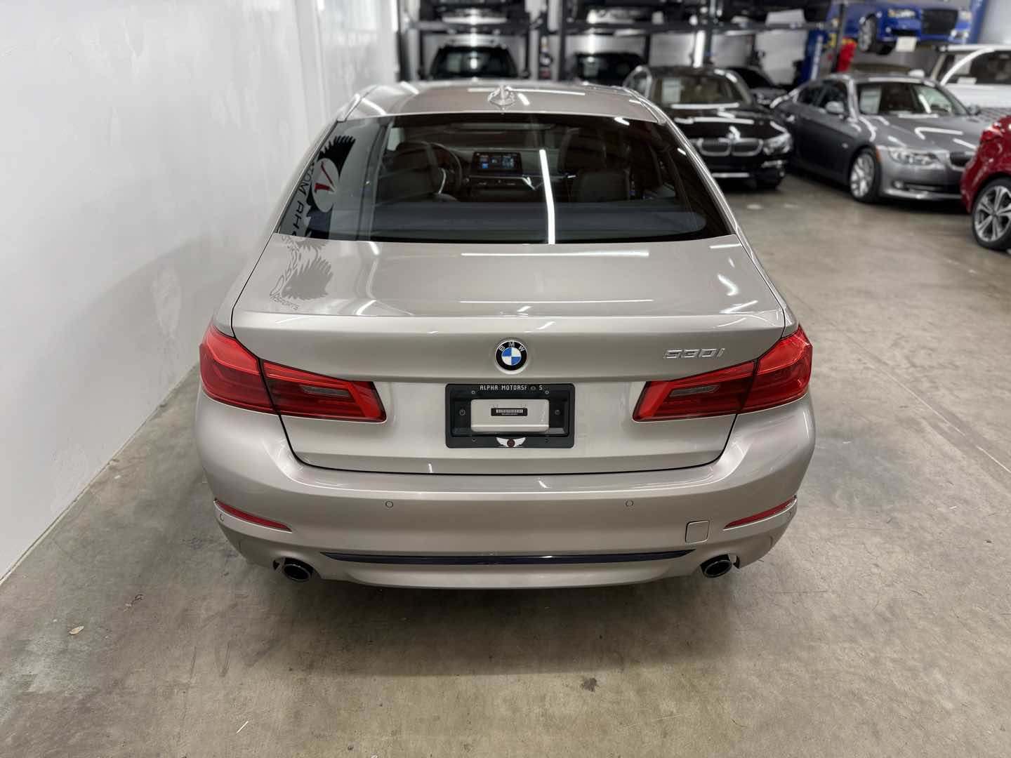 2018 BMW 5 Series 530i - Photo 10