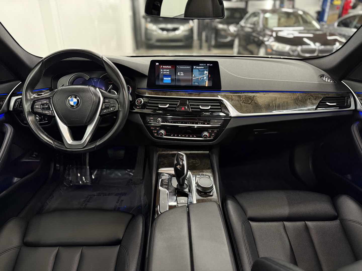 2018 BMW 5 Series 530i - Photo 24
