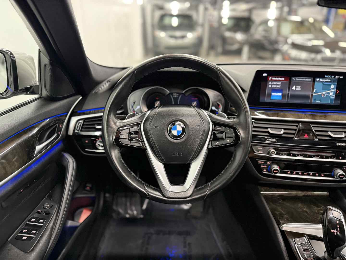 2018 BMW 5 Series 530i - Photo 25