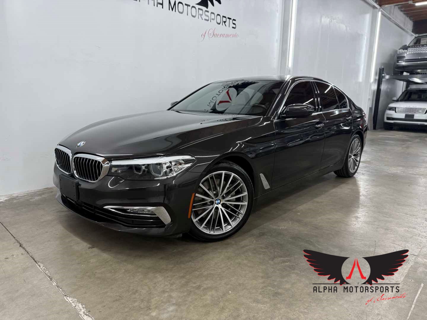 2018 BMW 5 Series 540i Sedan's photo