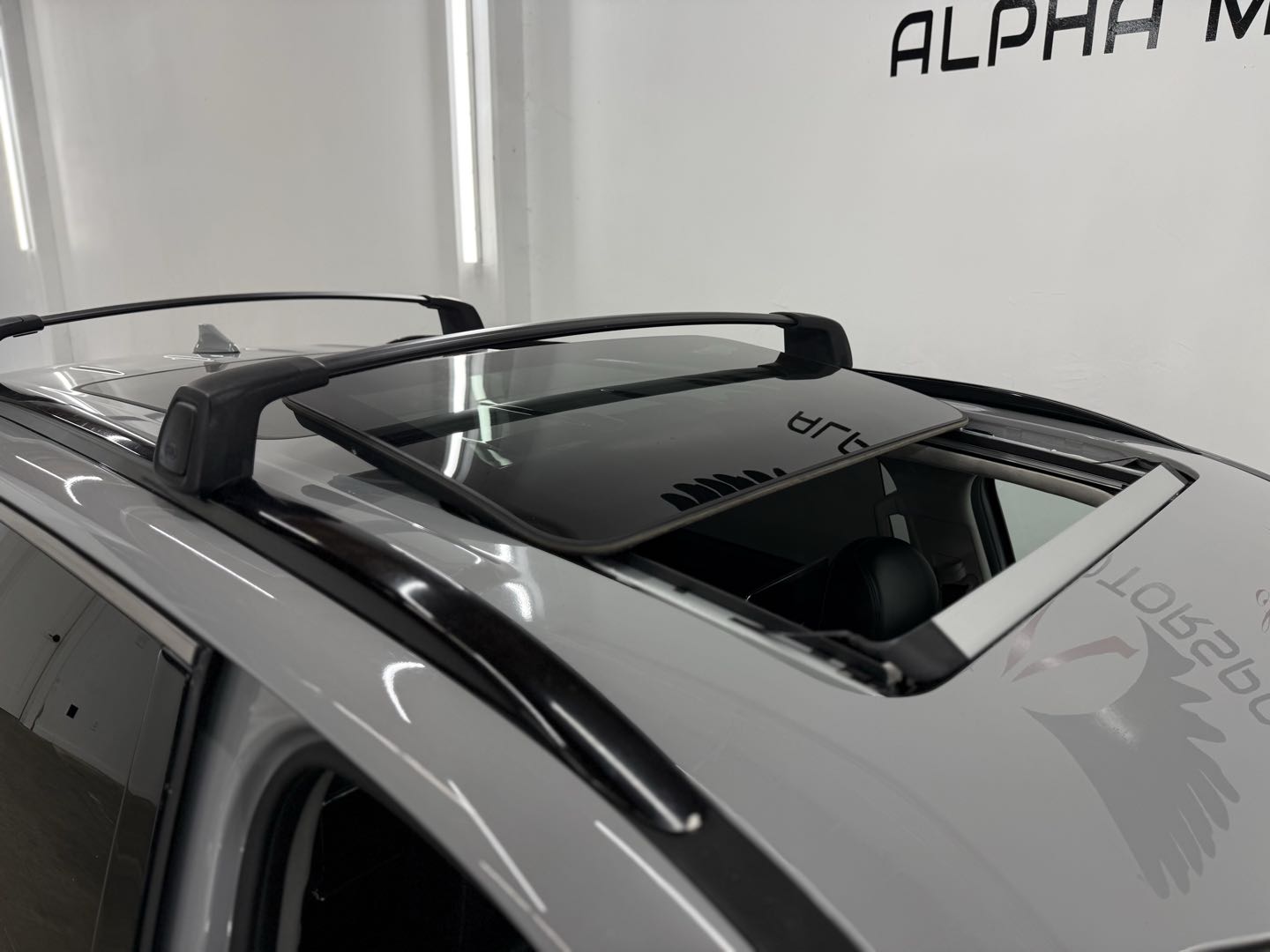 Photo 25 of this Kia Telluride
