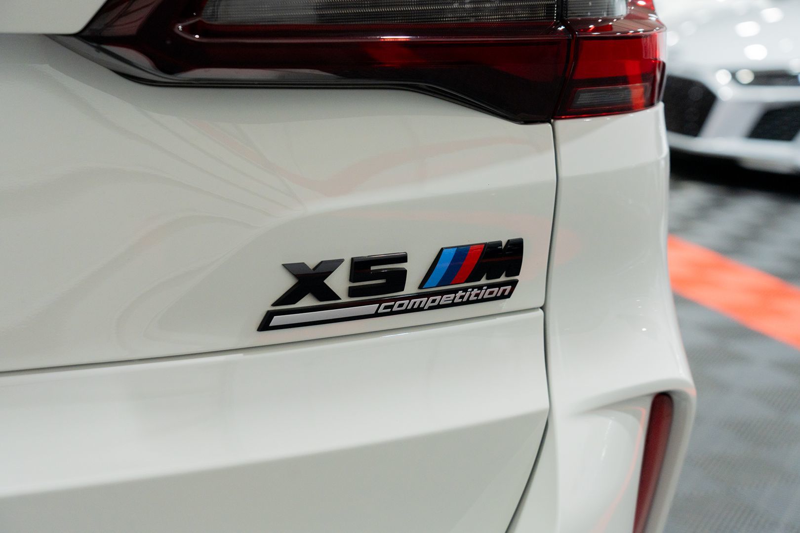 Photo 9 of this BMW X5M
