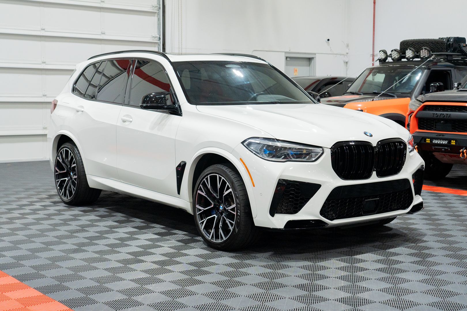 Photo 11 of this BMW X5M