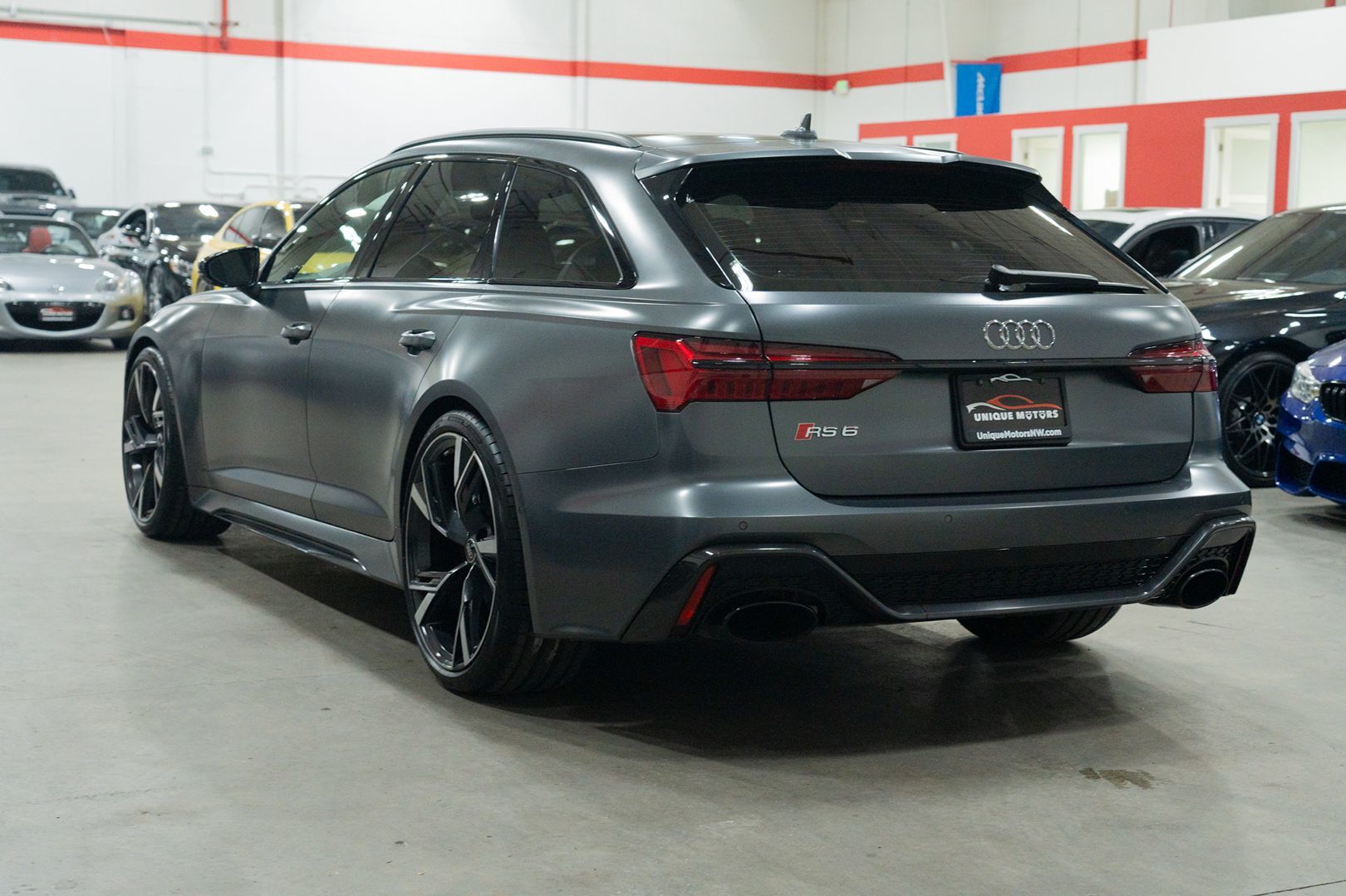 2022 Audi RS 6 Avant Base photo 4