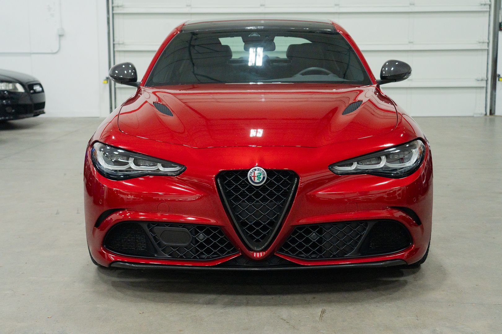 2024 Alfa Romeo Giulia Quadrifoglio photo 2