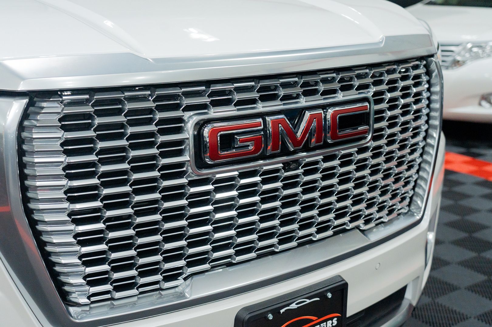 Photo 14 of this GMC Yukon