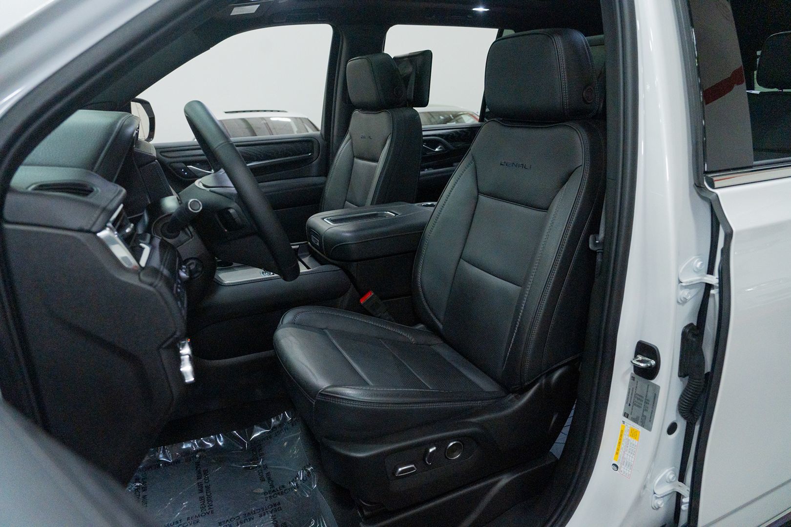 Photo 26 of this GMC Yukon