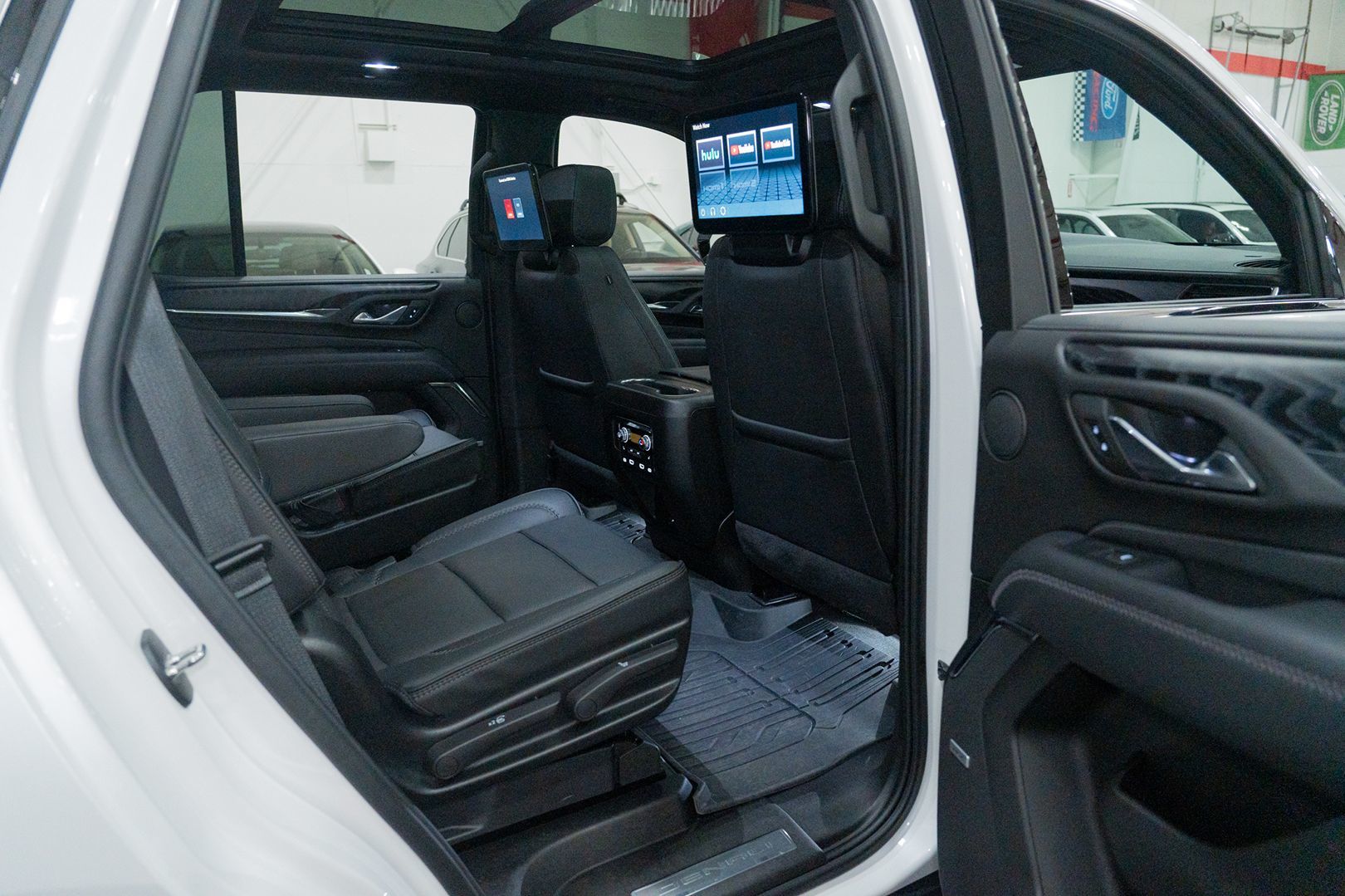 Photo 39 of this GMC Yukon