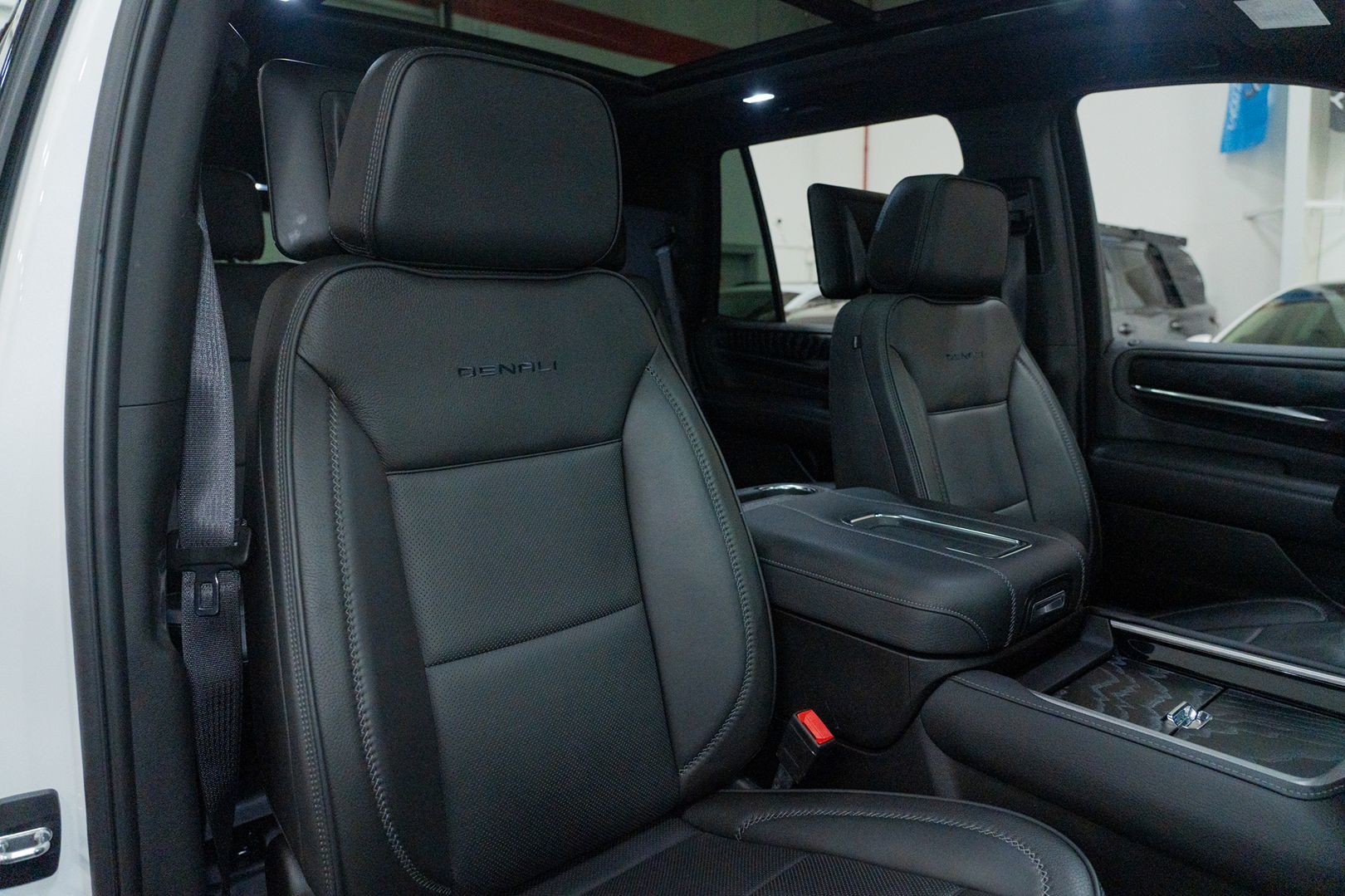 Photo 45 of this GMC Yukon