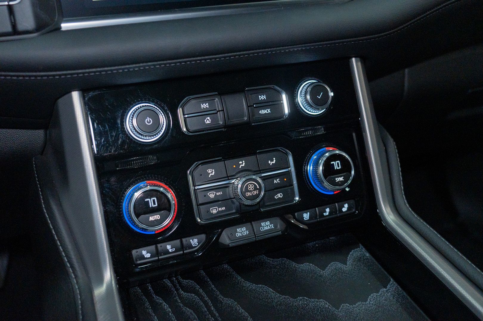 Photo 58 of this GMC Yukon