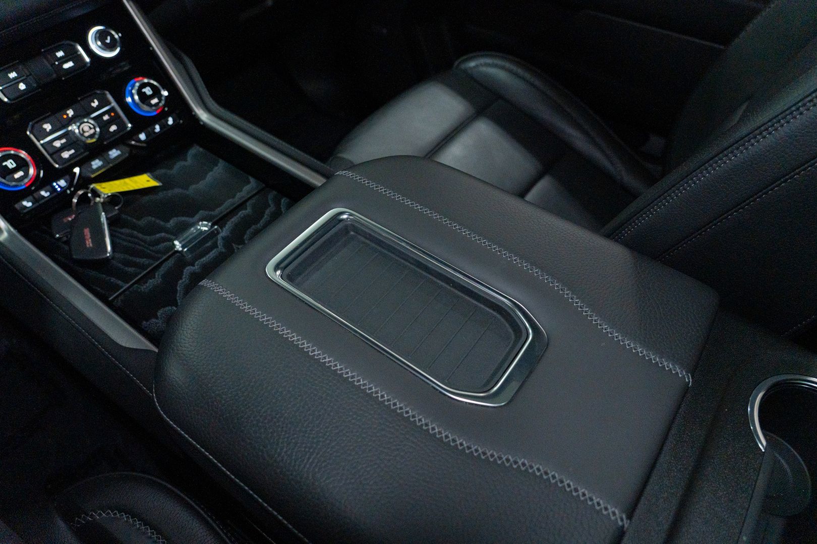 Photo 62 of this GMC Yukon