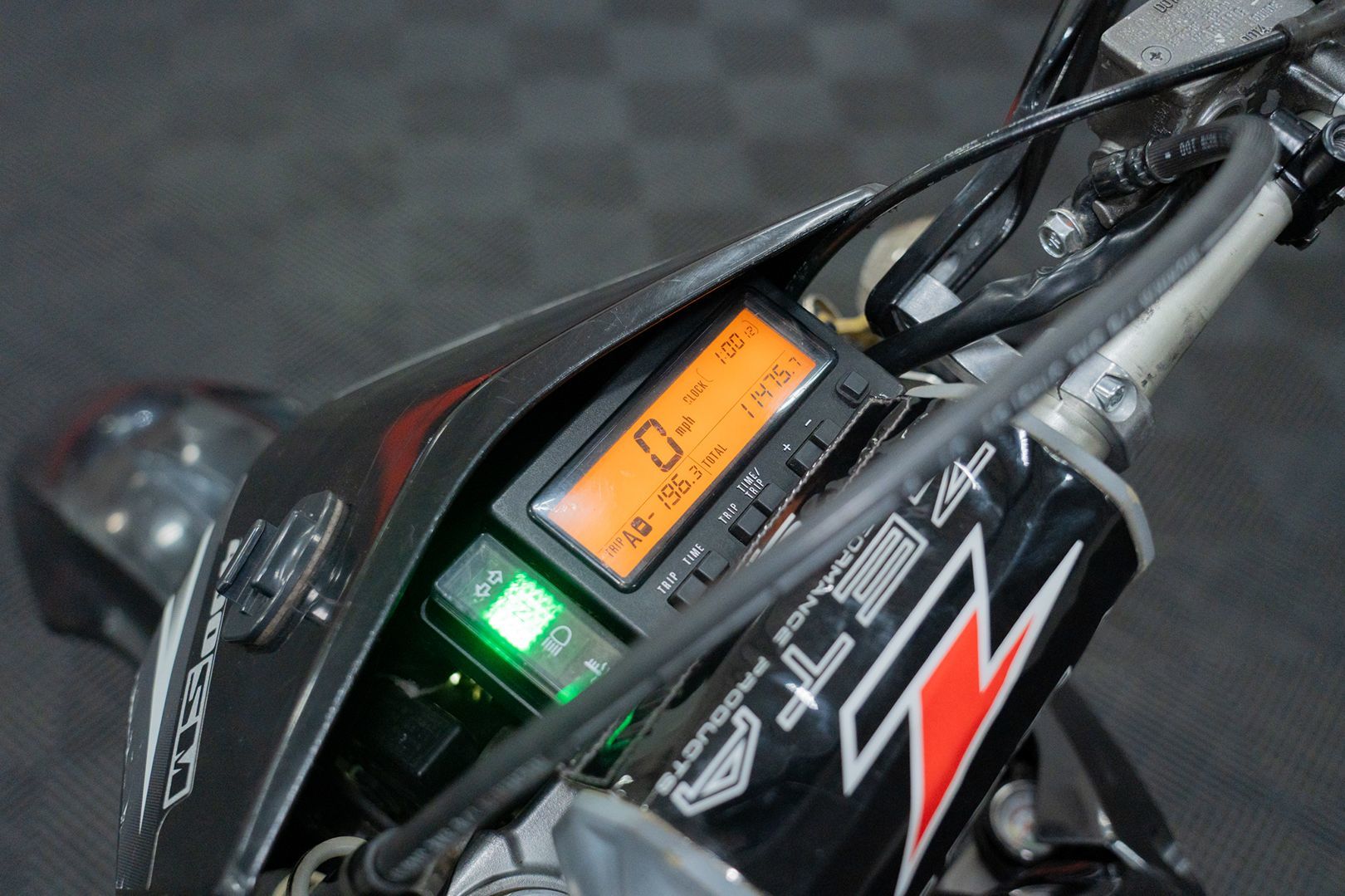Photo 14 of this Suzuki DR-Z 400SM