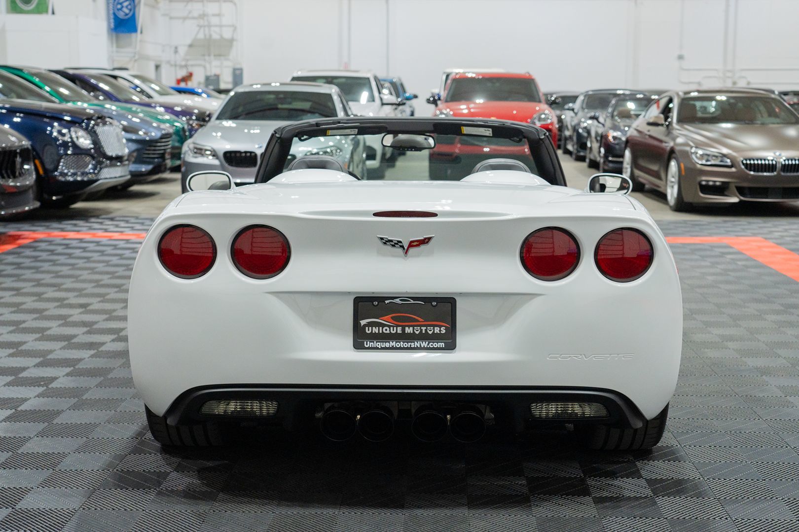 Photo 5 of this Chevrolet Corvette