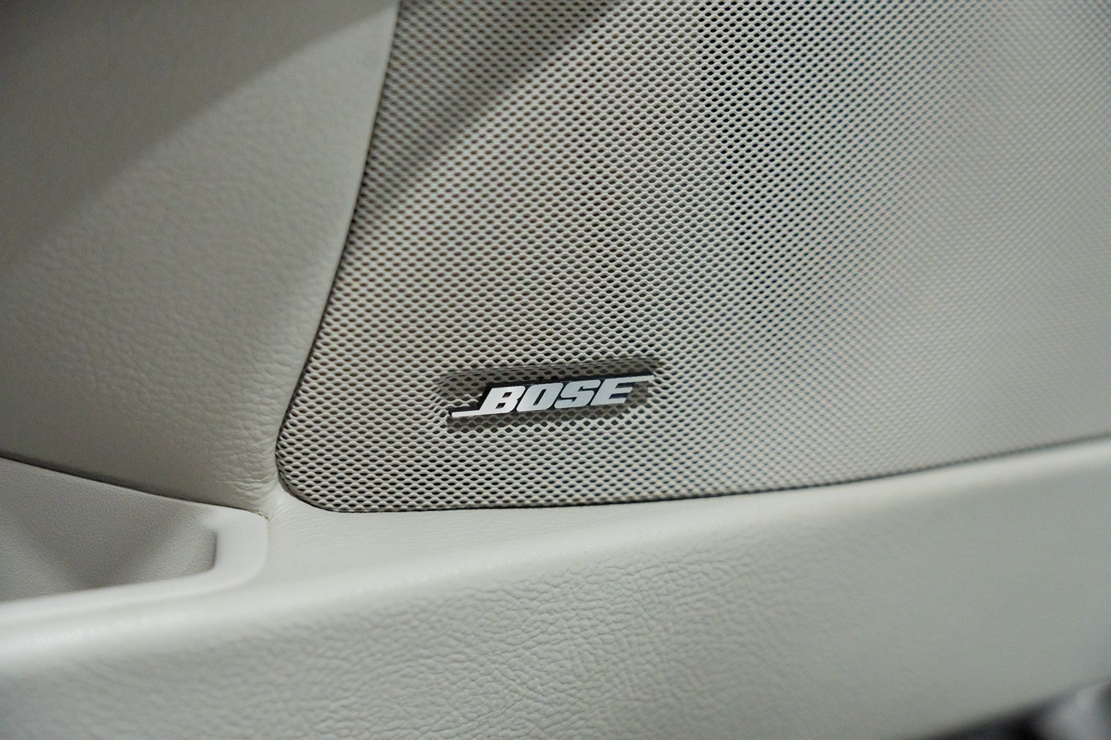 Photo 16 of this Chevrolet Corvette