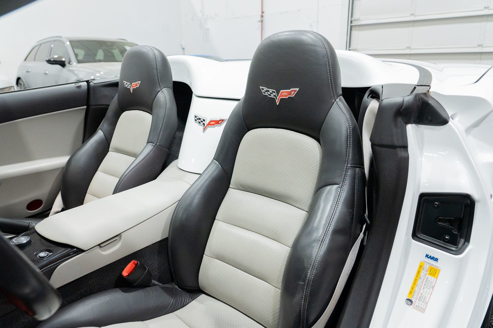 Photo 21 of this Chevrolet Corvette