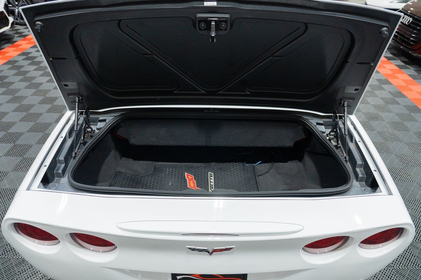 Photo 22 of this Chevrolet Corvette