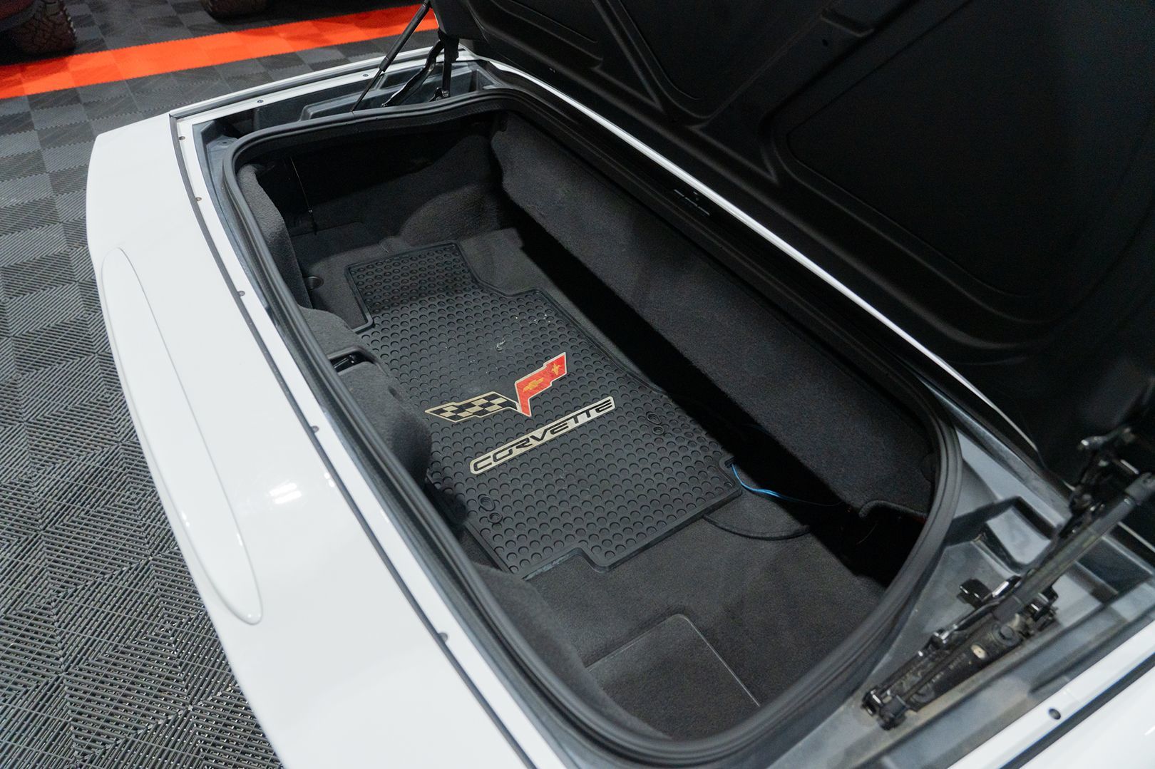 Photo 23 of this Chevrolet Corvette