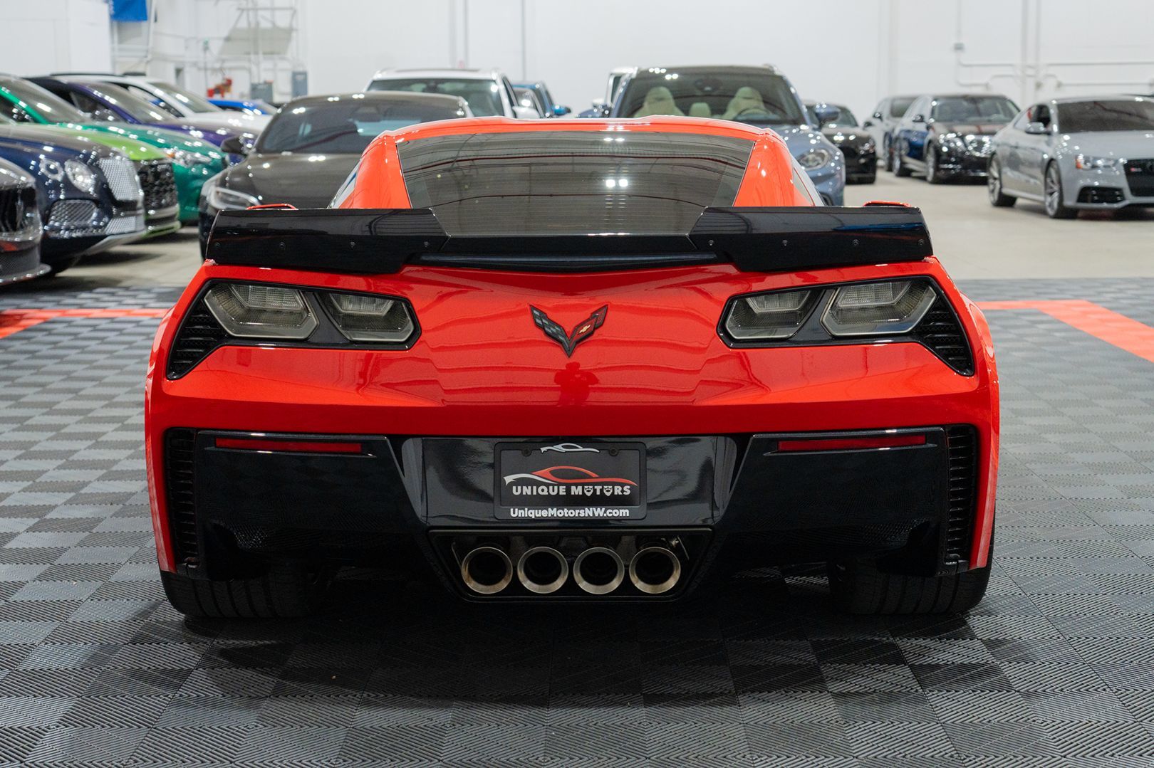 Photo 5 of this Chevrolet Corvette