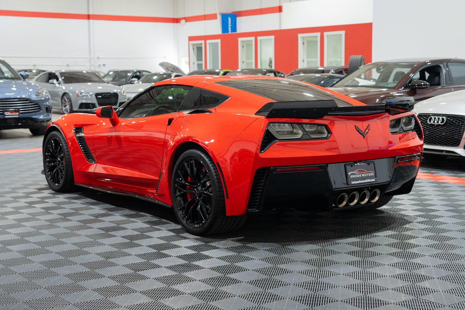 Photo 4 of this Chevrolet Corvette