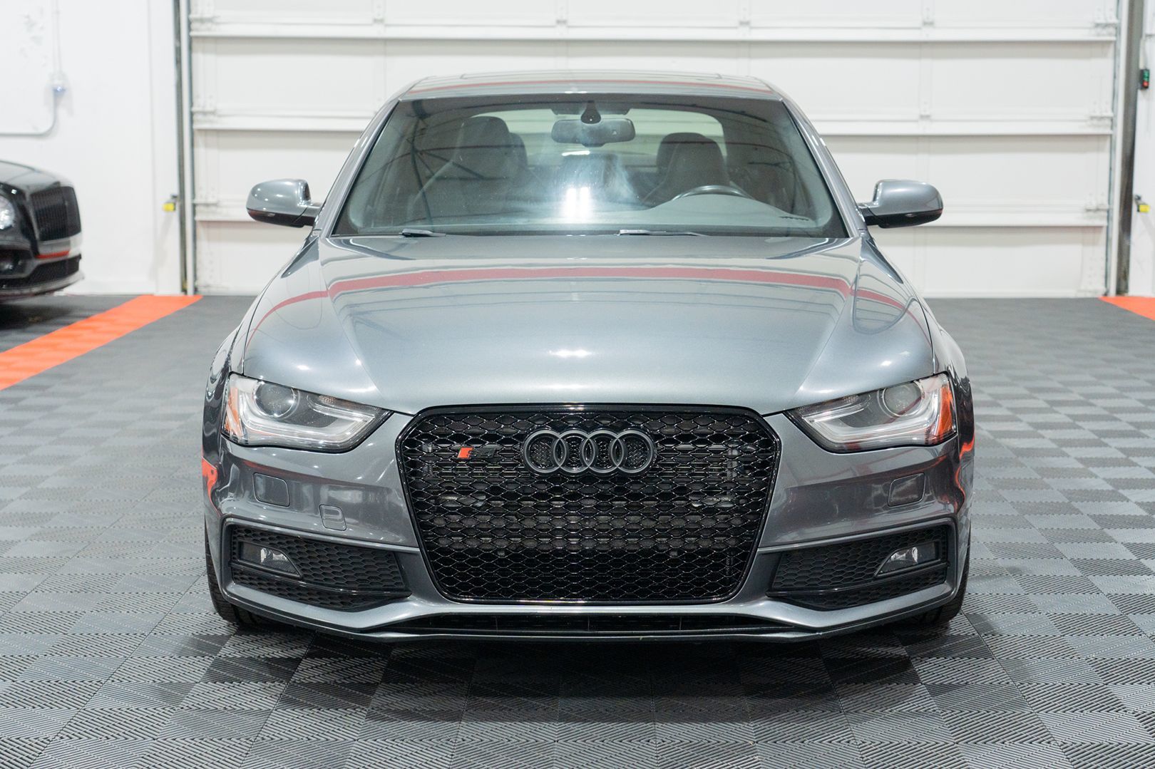 Photo 2 of this Audi S4
