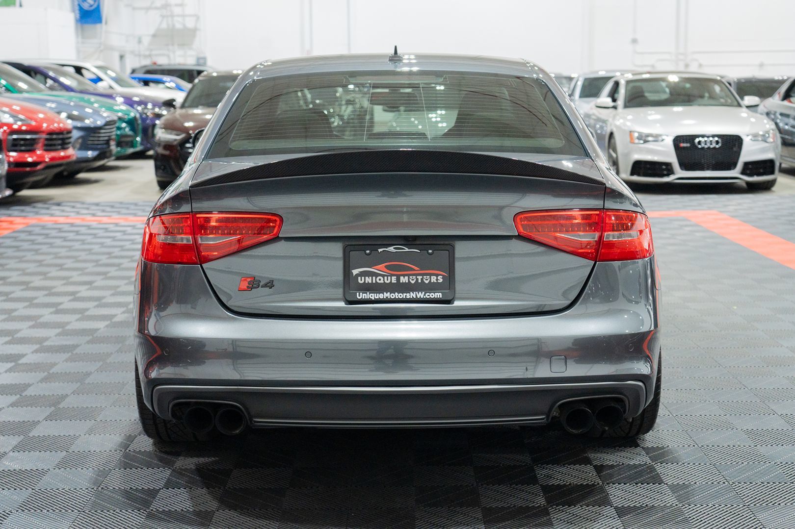 Photo 6 of this Audi S4