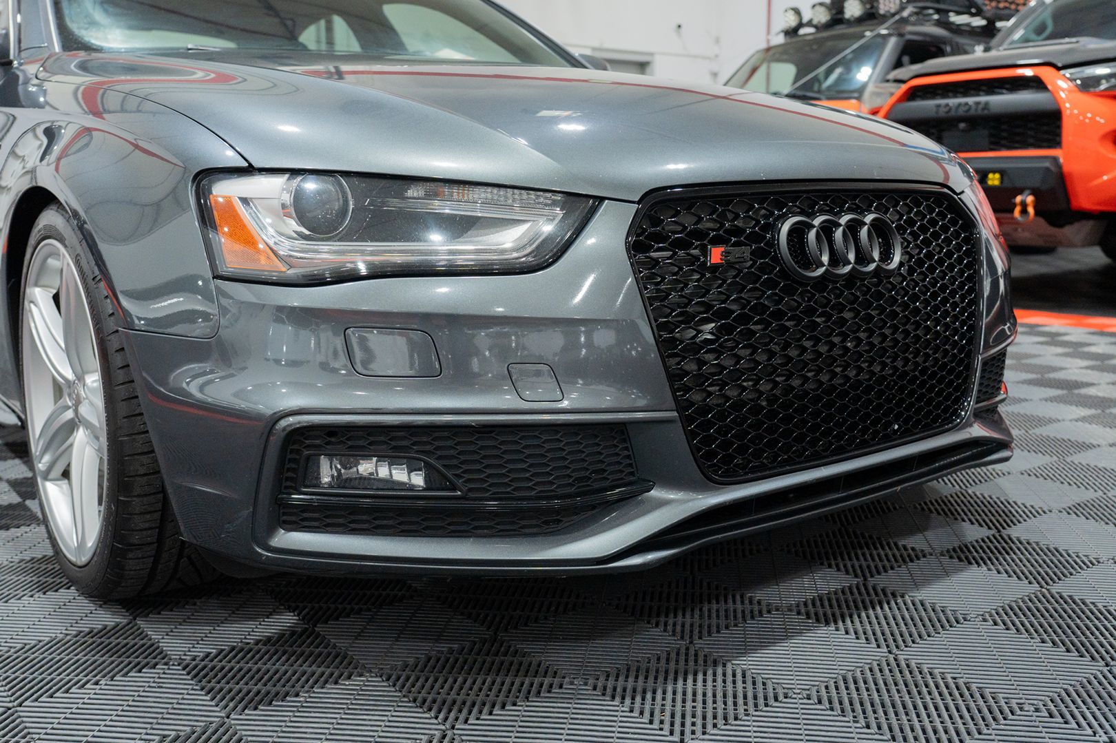 Photo 13 of this Audi S4