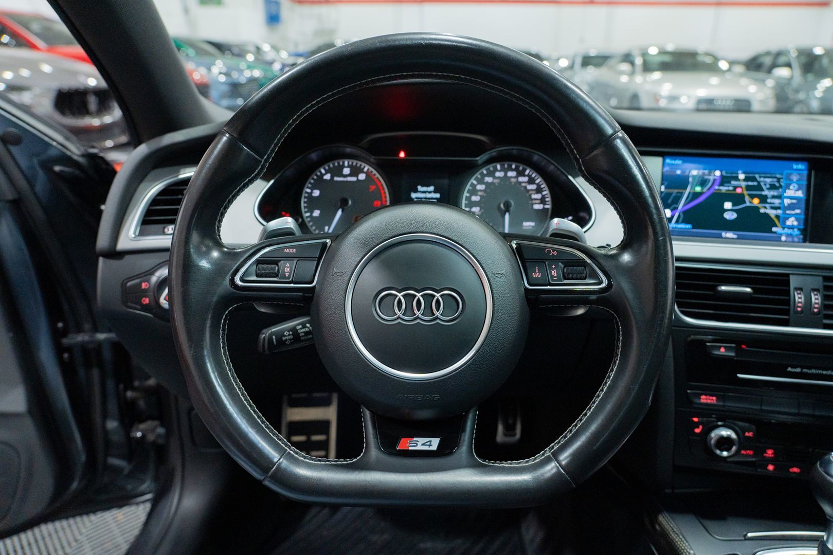 Photo 38 of this Audi S4