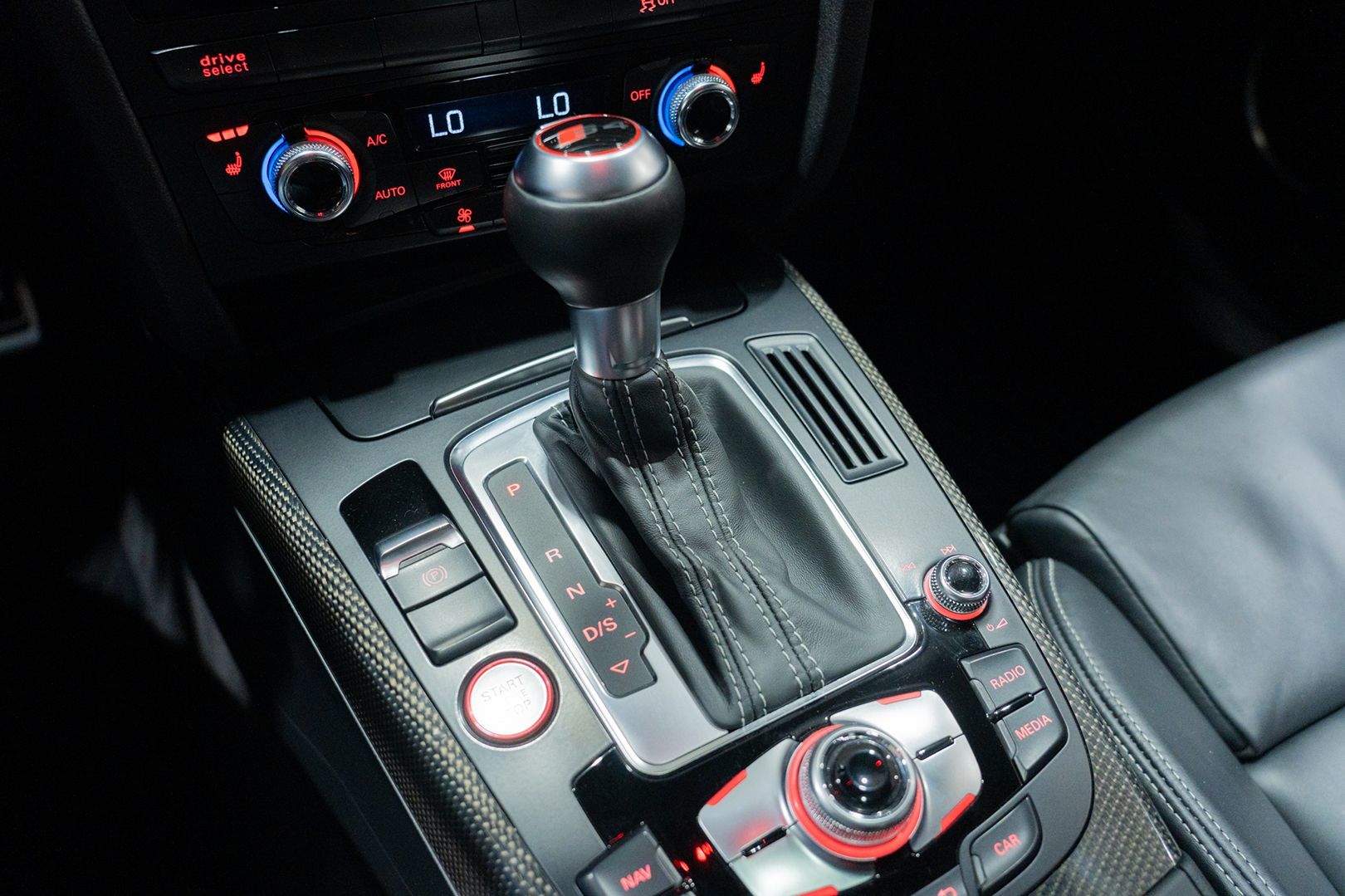 Photo 50 of this Audi S4