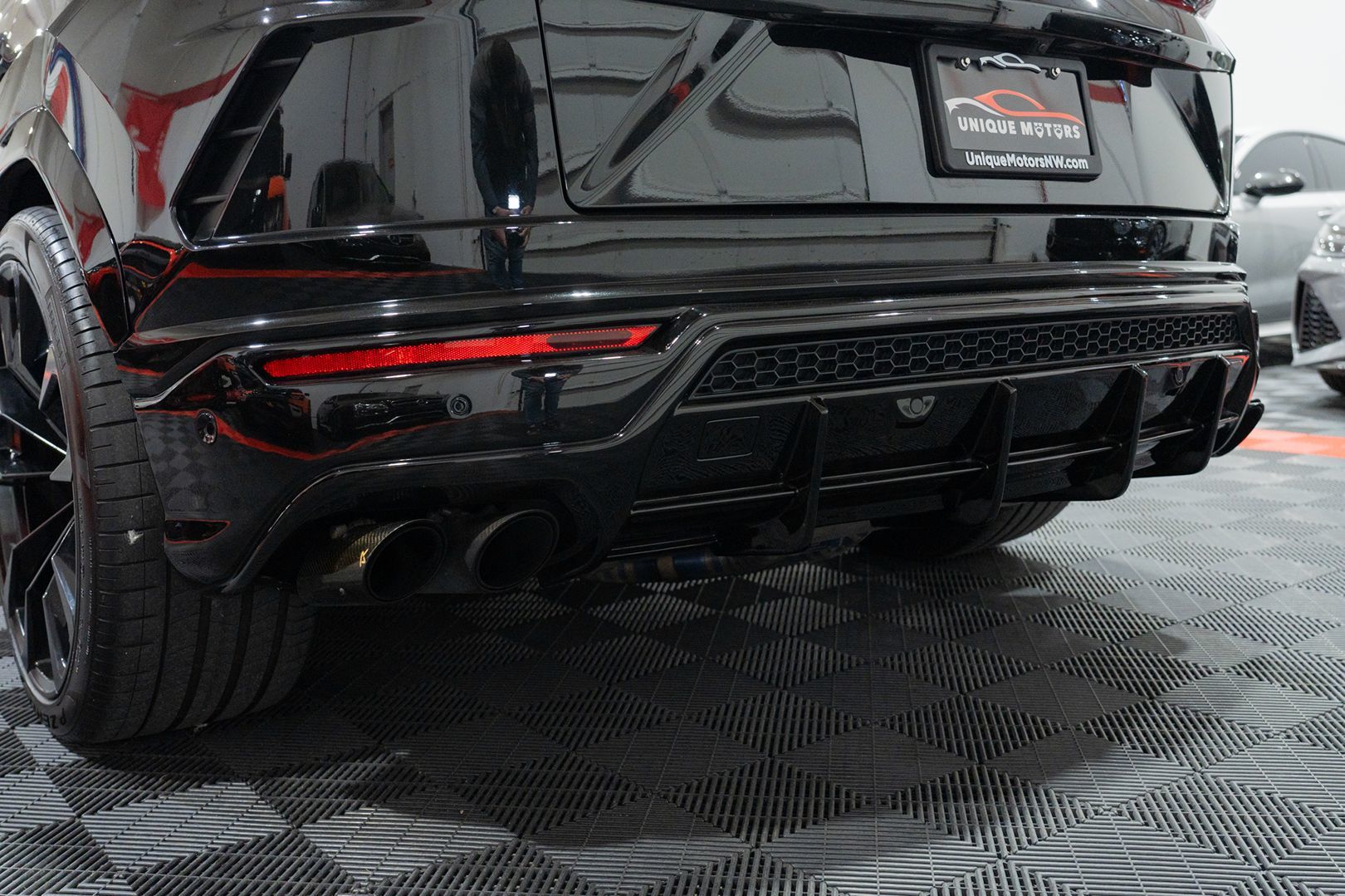 Photo 10 of this Lamborghini Urus